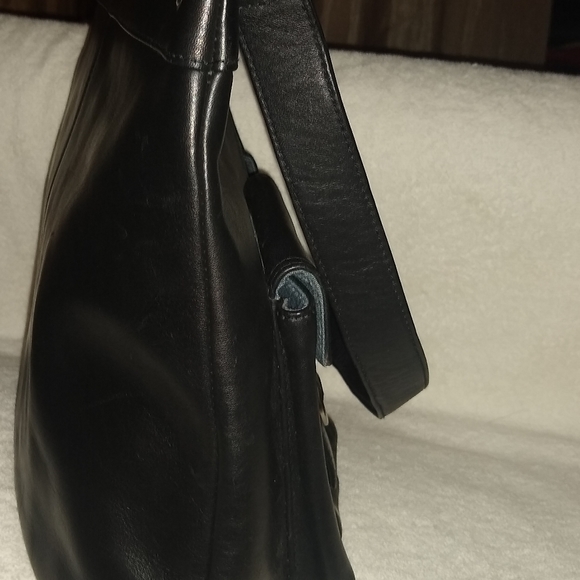 Hobo International black leather shoulder bag. - Picture 6 of 9